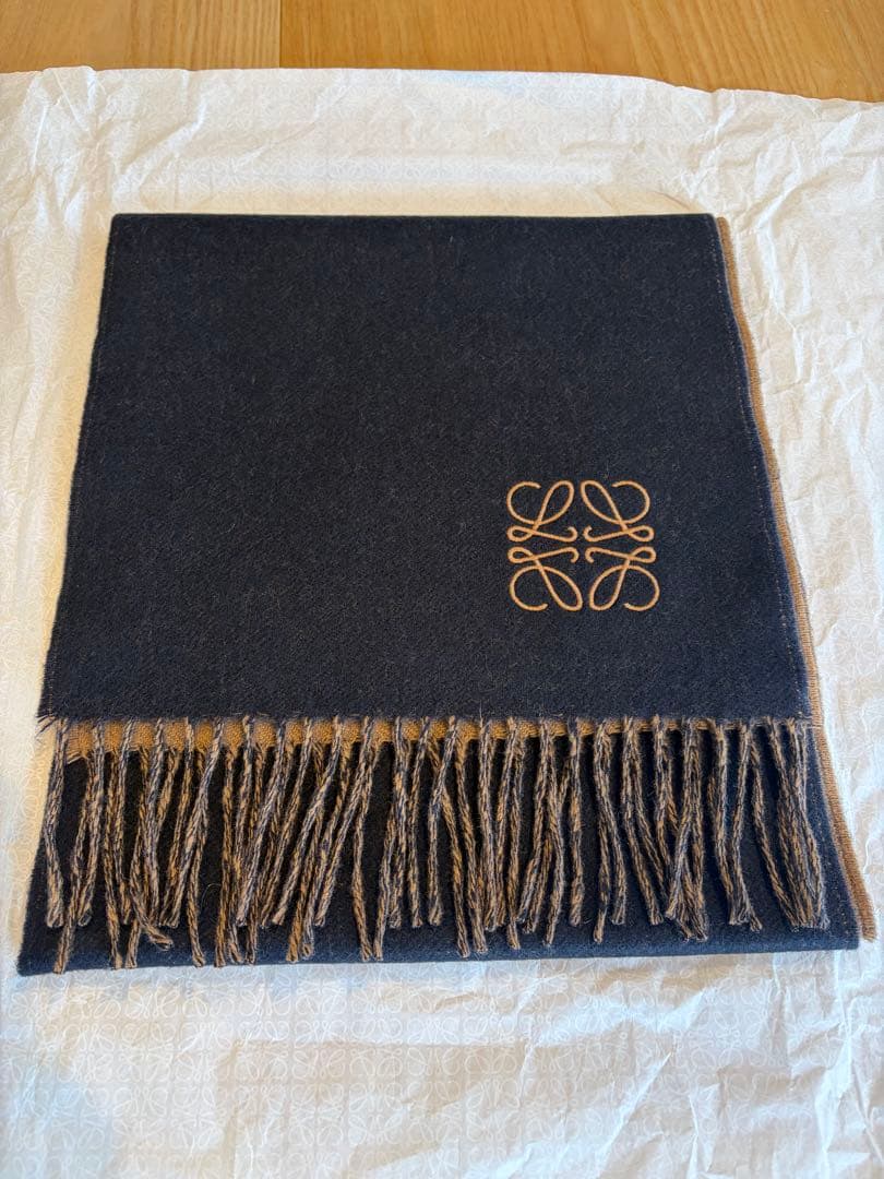 LOEWE リバーシブルマフラー 新品未使用 ネイビー&キャメル