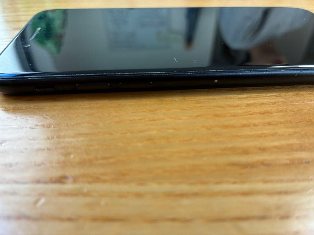 Apple iPhone SE 第二世代　ブラック　 本体　64GB 箱あり