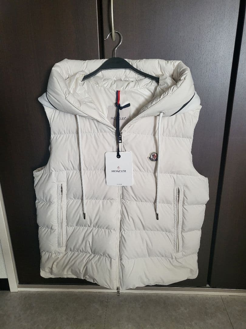 【CHANEL】【未使用】 モンクレール ダウンベスト