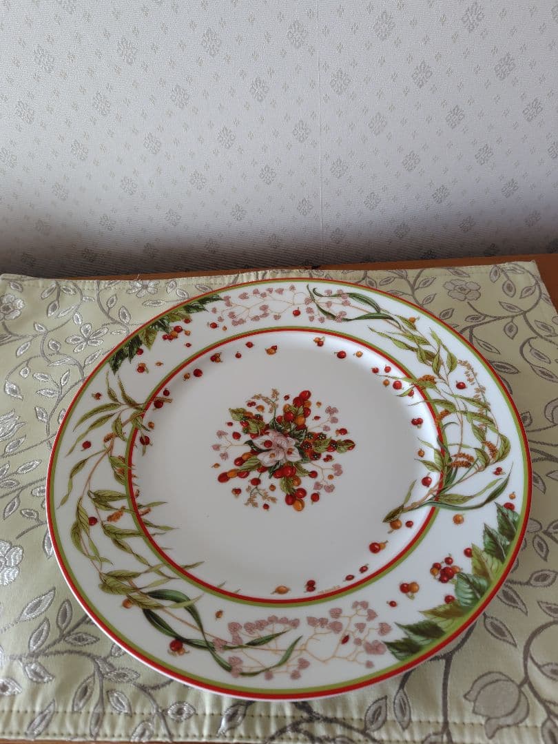 エルメス　HERMES プレート 28cm ピタゴラスの庭　未使用