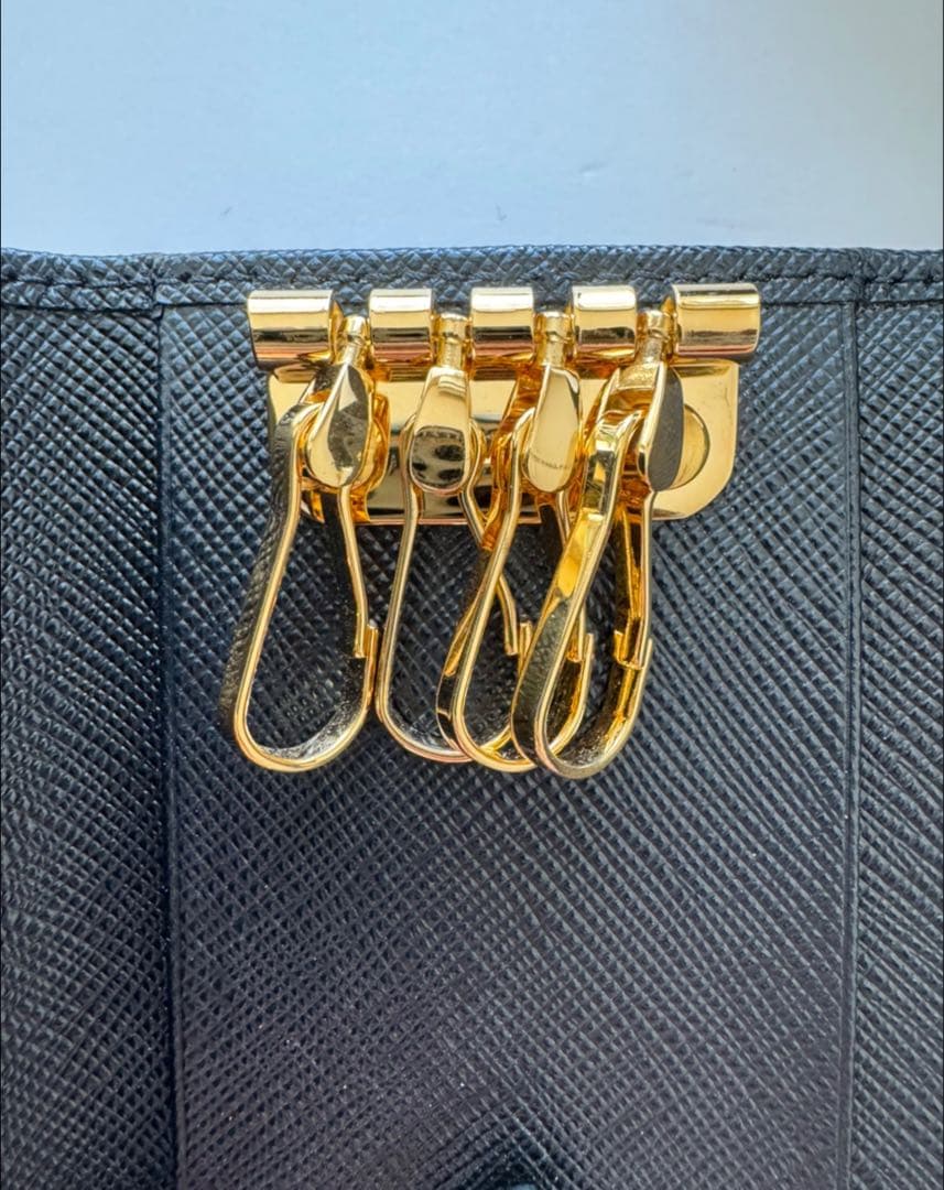 PRADA プラダ 超美品 サフィアーノ 1PG004 キーケース キーリング