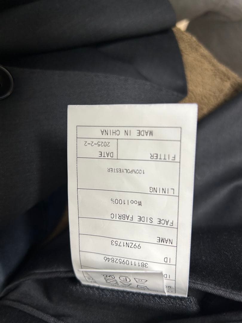 ユニバーサルランゲージメジャーズ　 オーダーメイドスーツ チャコールグレー