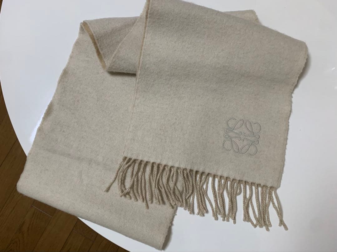 ロエベ　バイカラースカーフ