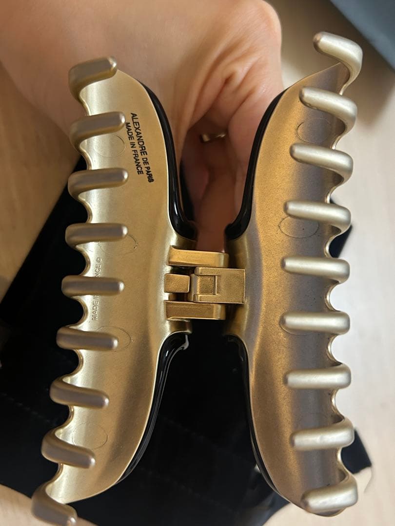 アレクサンドルドゥパリ ヘアクリップL ブラック フルラインストーン