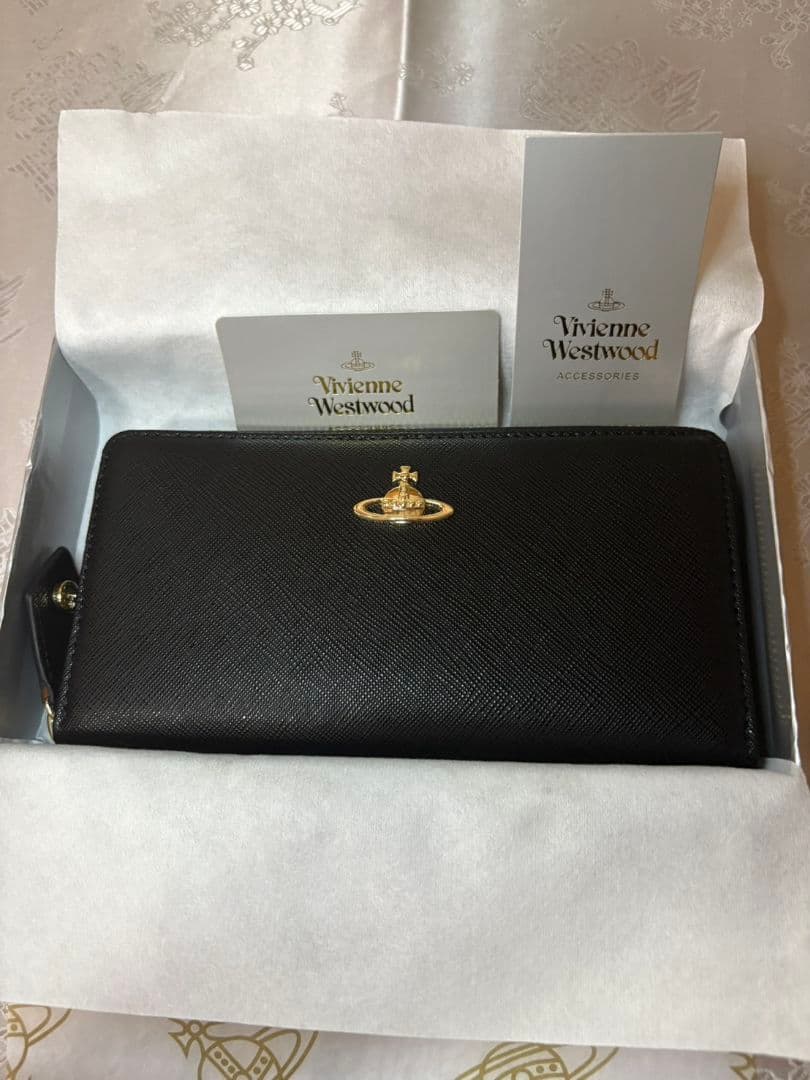 新品 Vivienne Westwood ブラックラウンド、ファスナー長財布
