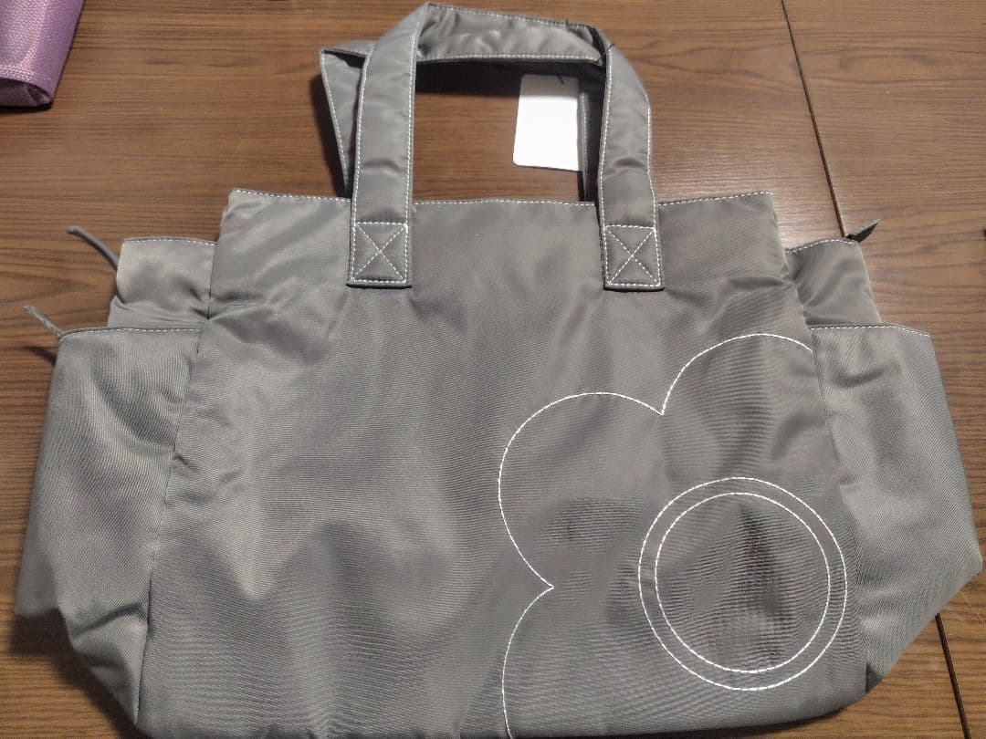 【新品・タグ付き】ナイロンデイジーステッチ トート（グレー）