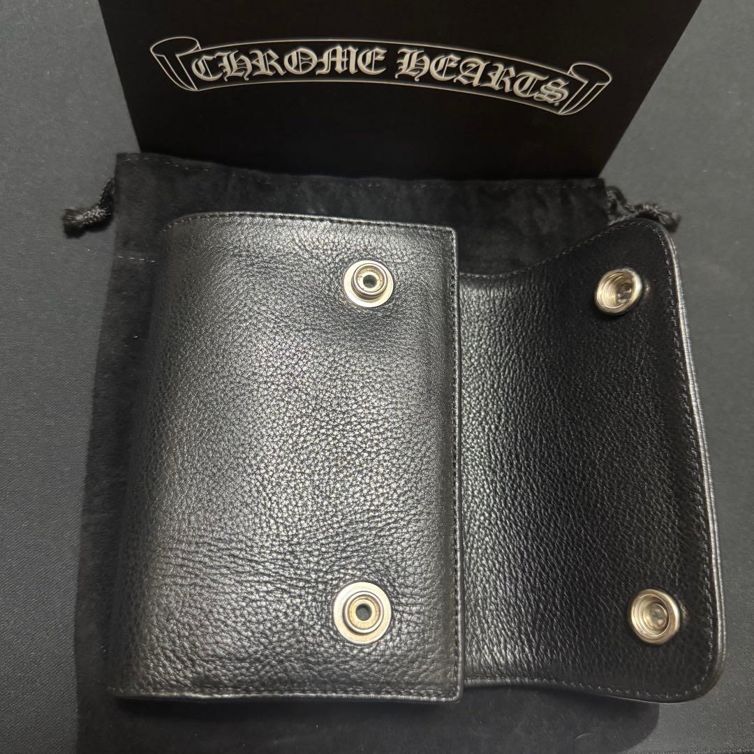 クロムハーツ ウェーブウォレット クロスボタン ブラック ヘビーレザー ミニ