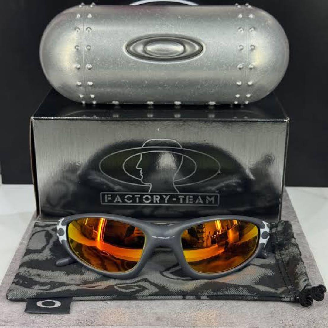 小物 Oakley Brain Dead Straight Jacket 99