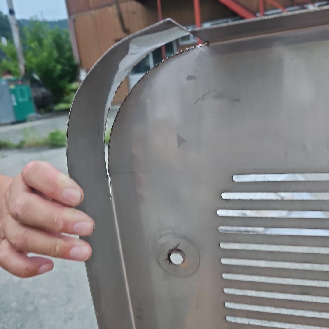 日野プロフィア低床マフラーカバー